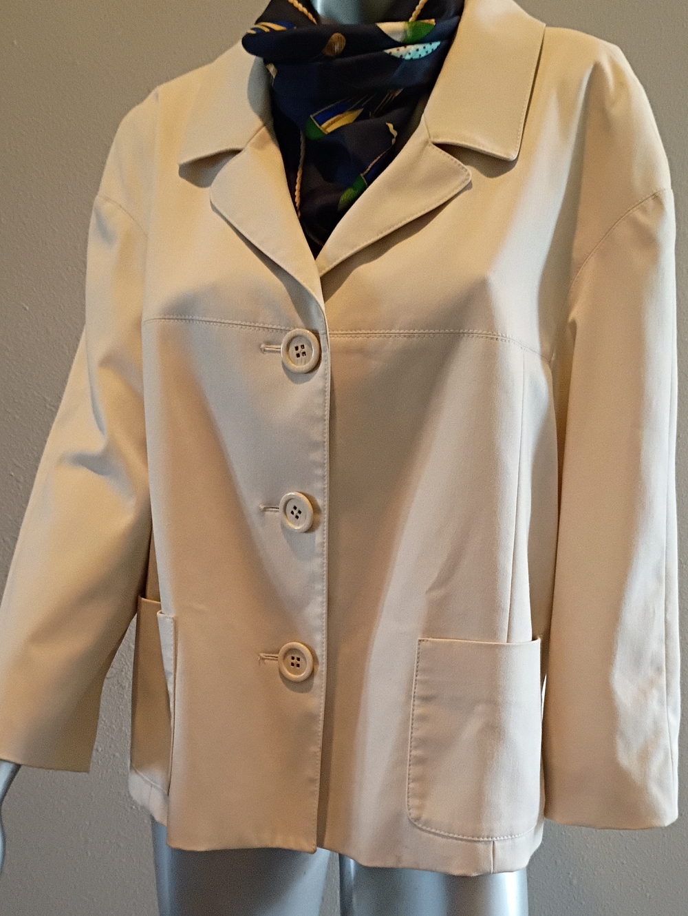 TALBOTS COLLECTION -Sz 16-Stretch Boxy Cream 3 Button-Front Blazer Lined Neutral